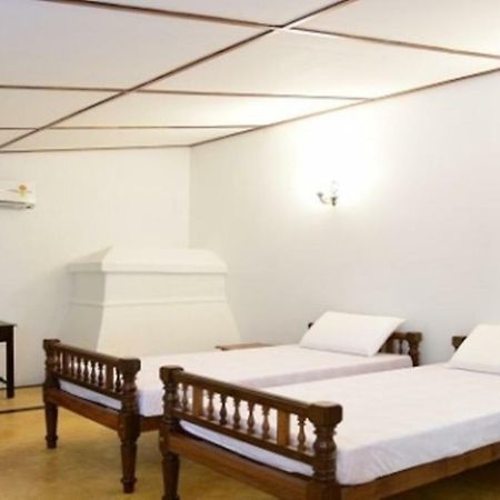Villa Sentosa Kottakuppam Buitenkant foto