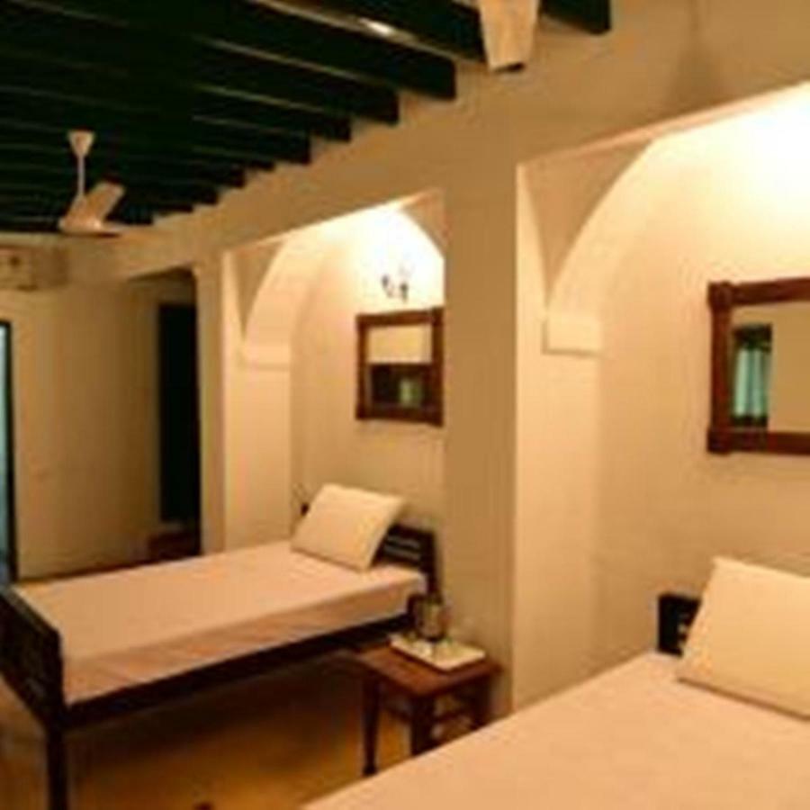 Villa Sentosa Kottakuppam Buitenkant foto