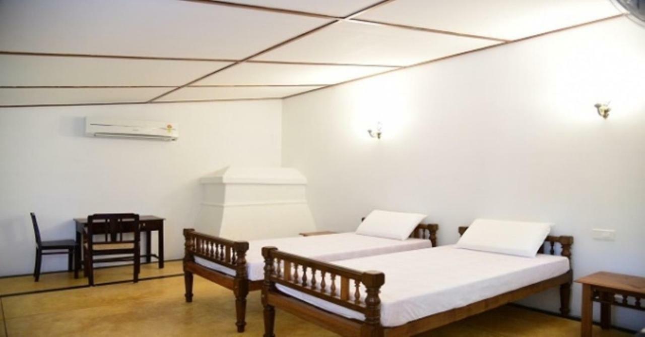 Villa Sentosa Kottakuppam Buitenkant foto