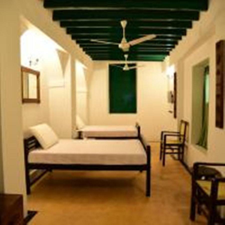 Villa Sentosa Kottakuppam Buitenkant foto