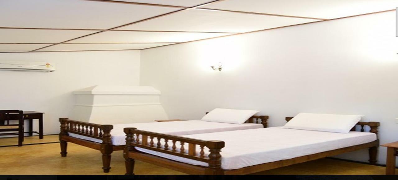 Villa Sentosa Kottakuppam Buitenkant foto